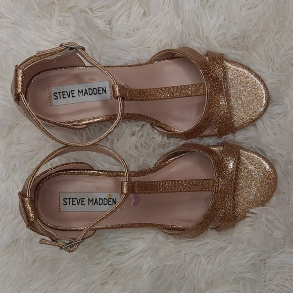 Steve Madden Girls Sandals - Picture 5 of 8